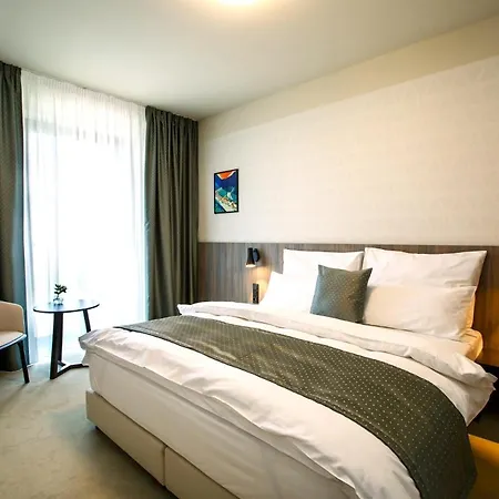 Rajka Hotel 4*