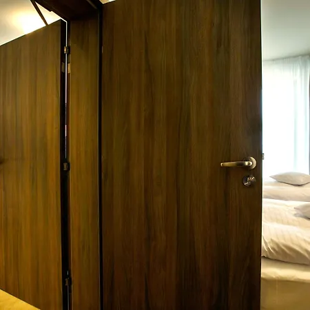 Rajka Hotel