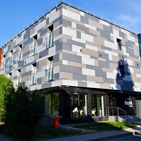 Rajka 4*